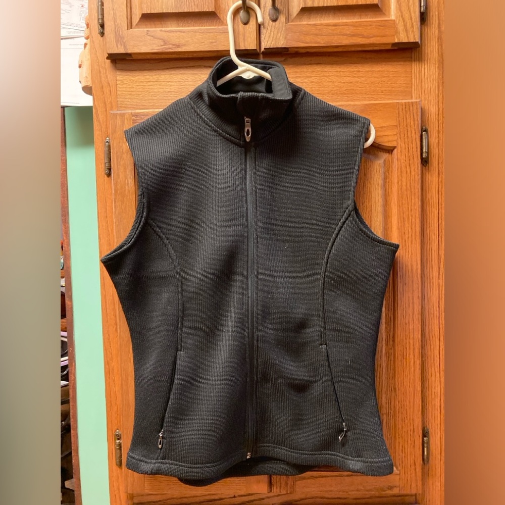 Polar King Woman’s Vest.